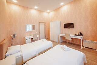 Гостиница Горький Нижний Новгород Номер эконом с 2 односпальными кроватями (удобства на этаже)-1