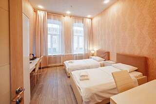 Гостиница Горький Нижний Новгород Номер эконом с 2 односпальными кроватями (удобства на этаже)-8